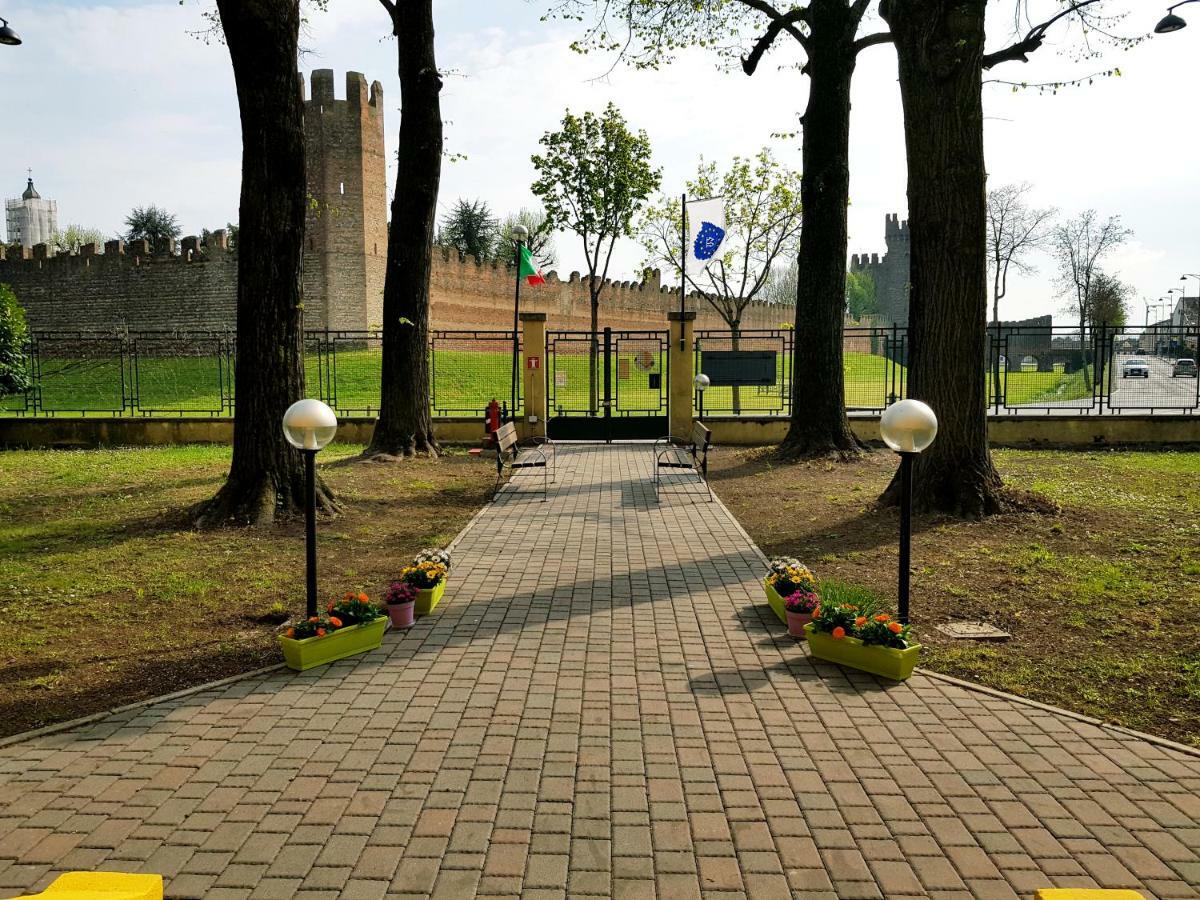 Ostello Citta' Murata Montagnana  Bagian luar foto
